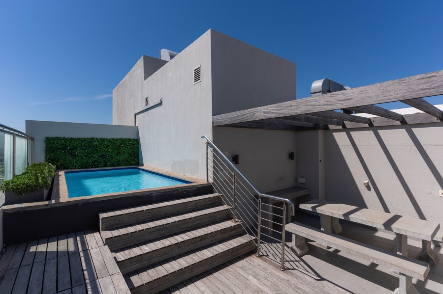 1 Bedroom Property for Sale in Observatory Western Cape